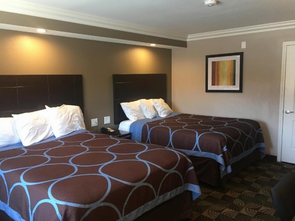 Hotel Seville - Ontario Airport/Chino image 32